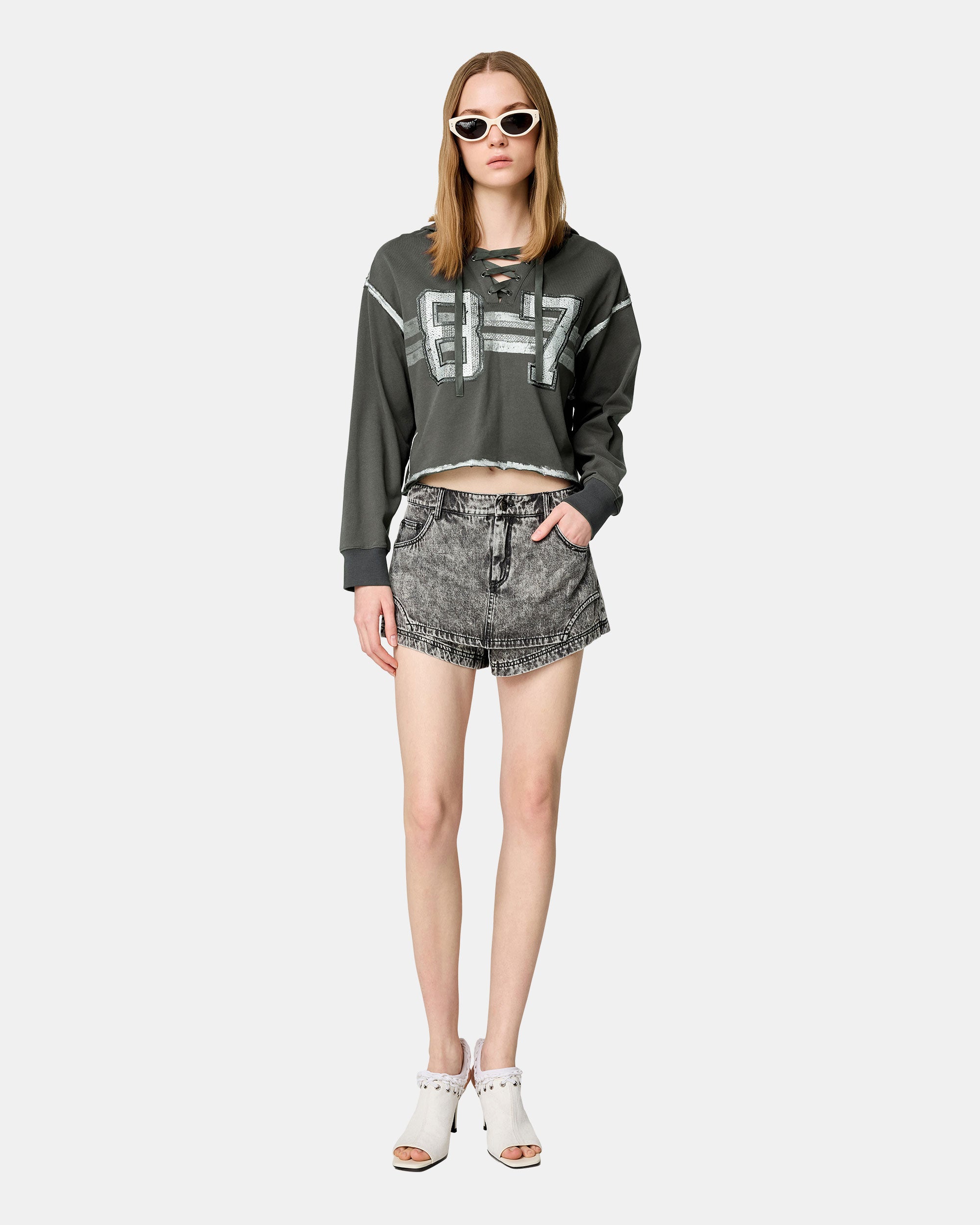 Women's Vintage Lace-Up Graphic Cropped Hoodie