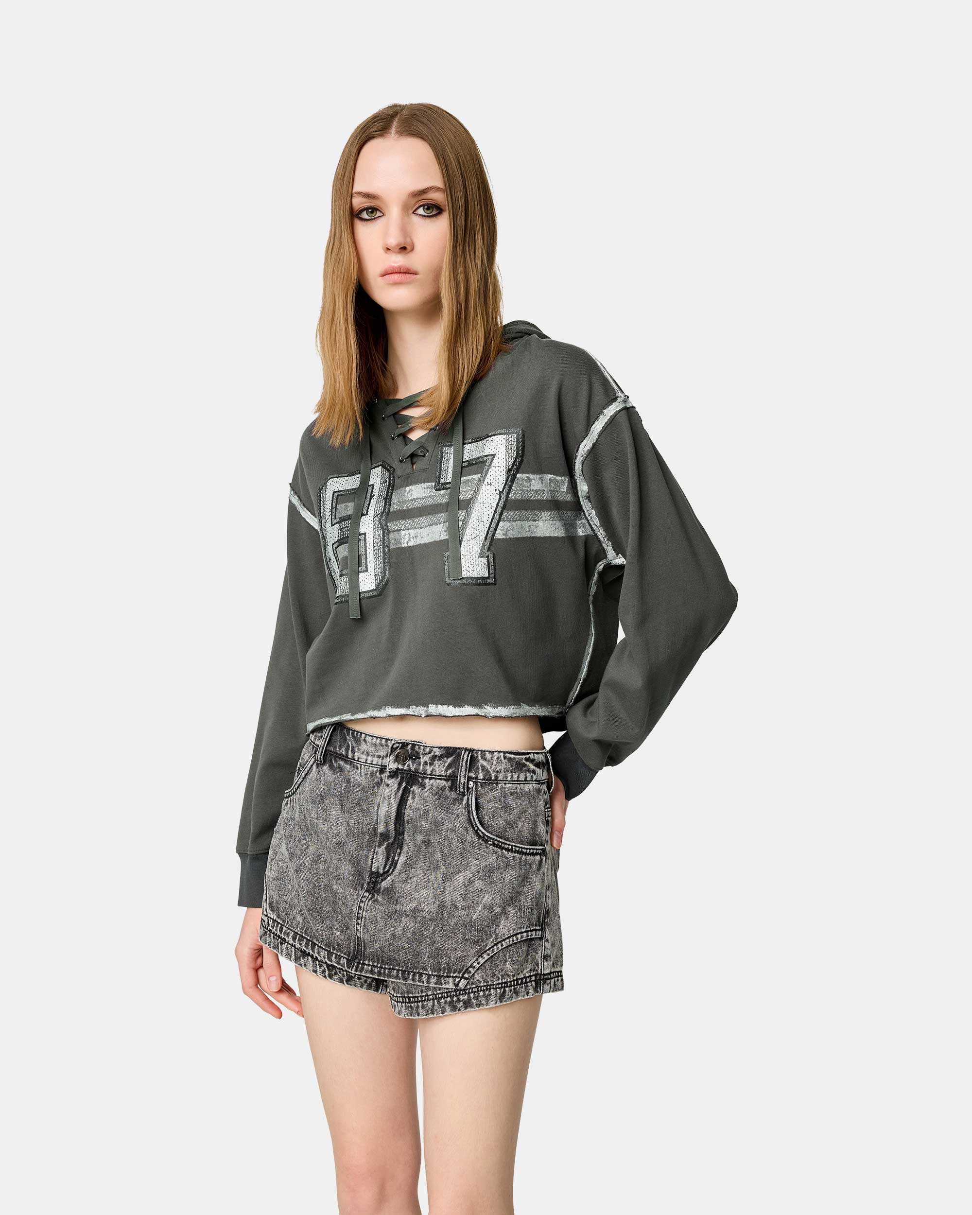 Women's Vintage Lace-Up Graphic Cropped Hoodie