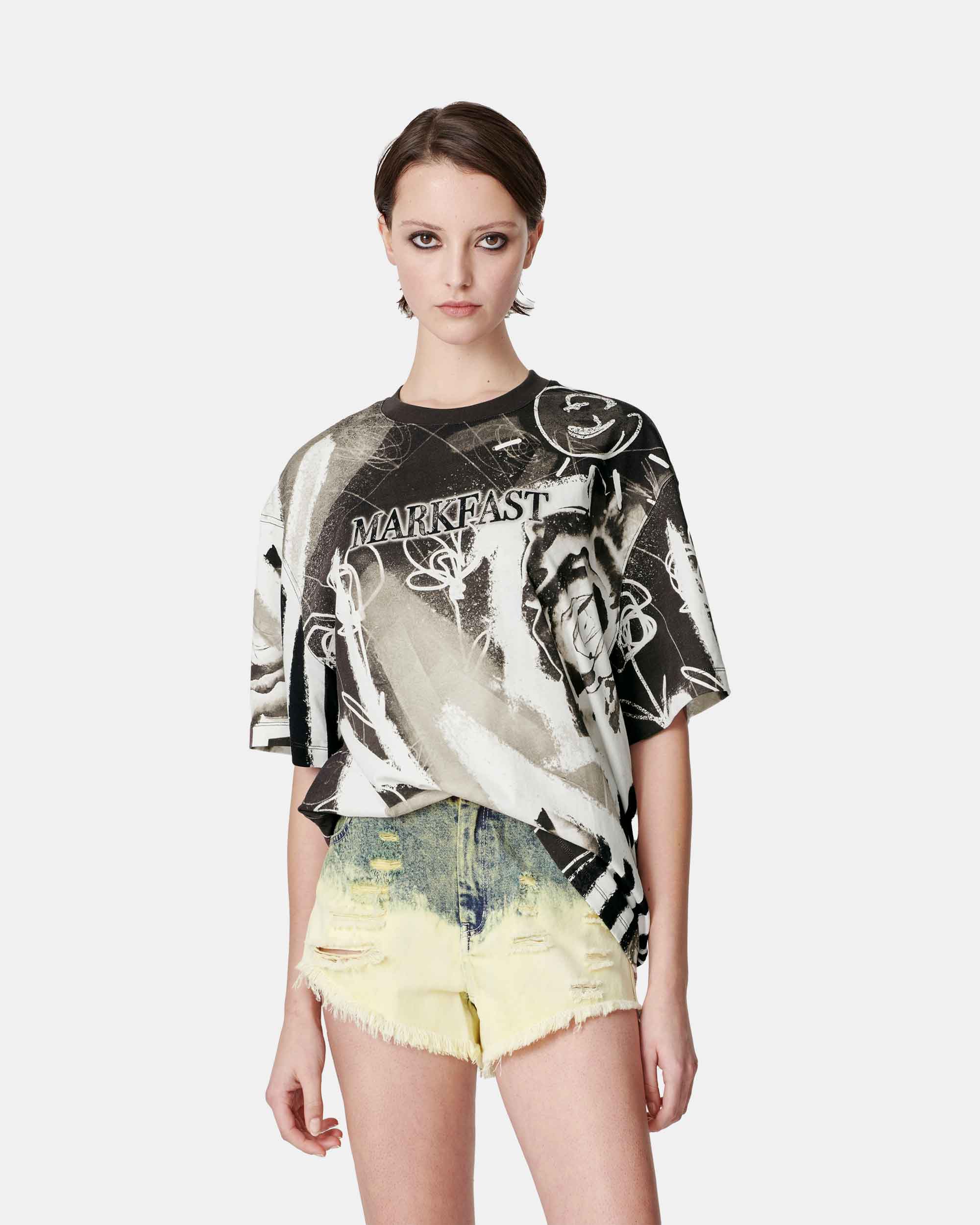 Unisex Rose Positioning Printed Loose Cotton T-Shirt