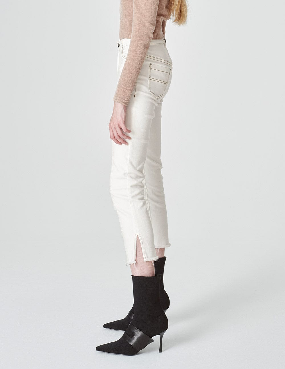 Women's Contrast Thread Slit Washed Jeans