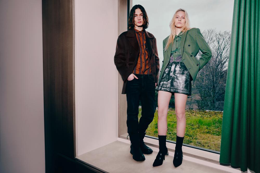 Why the “Aesthetic of Tension” Makes MARK FAST Knitwear More Flattering