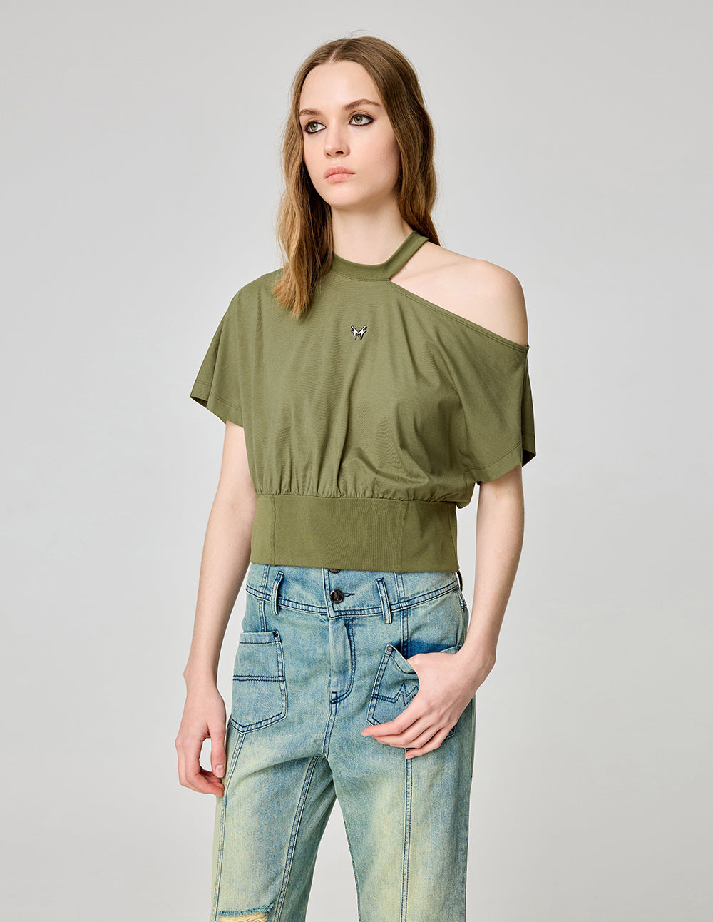 Women's Halter Neck Slanted Shoulder Design Short-Sleeved T-Shirt