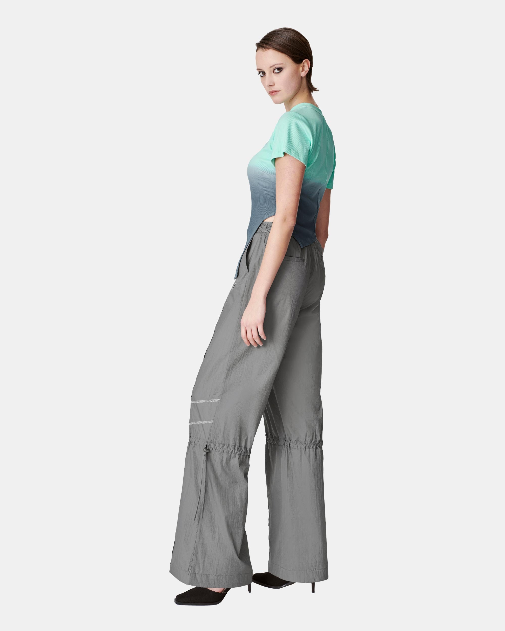 Women's Gradient Cold-Shoulder Slant Hem Dip-Dye Crop Top