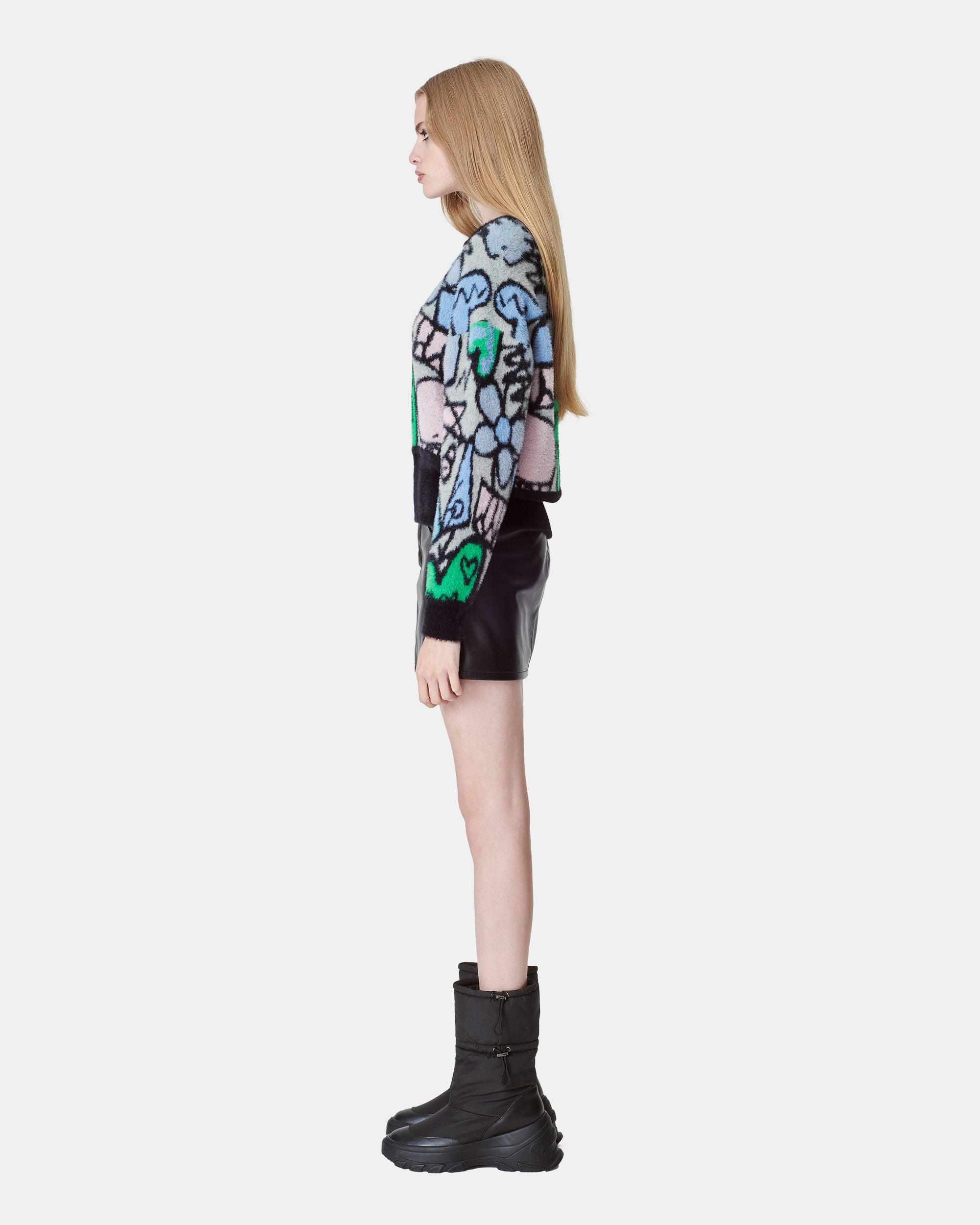 Women's Multicolor Abstract Graphic Brushed Cropped Jacquard Sweater