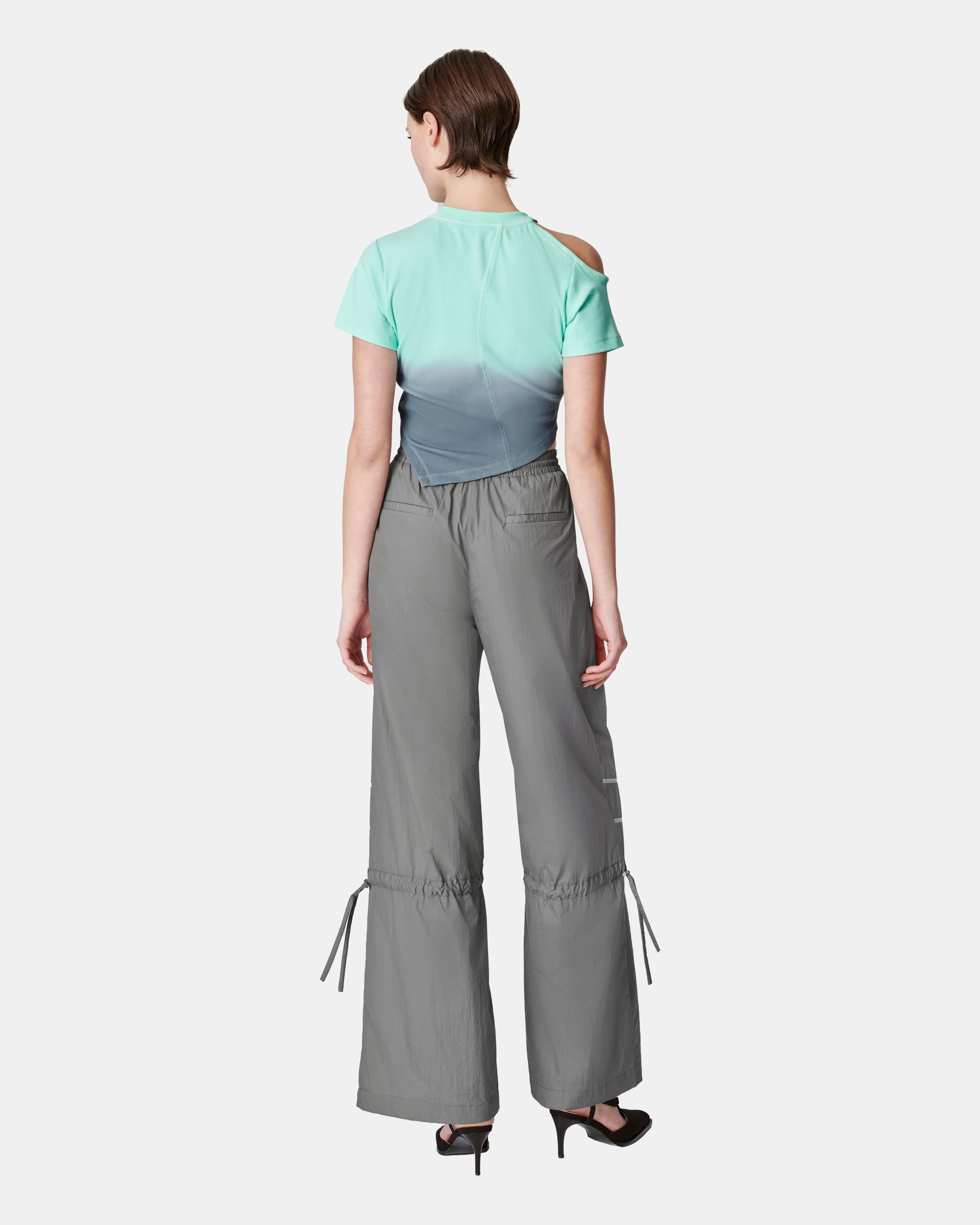 Women's Gradient Cold-Shoulder Slant Hem Dip-Dye Crop Top