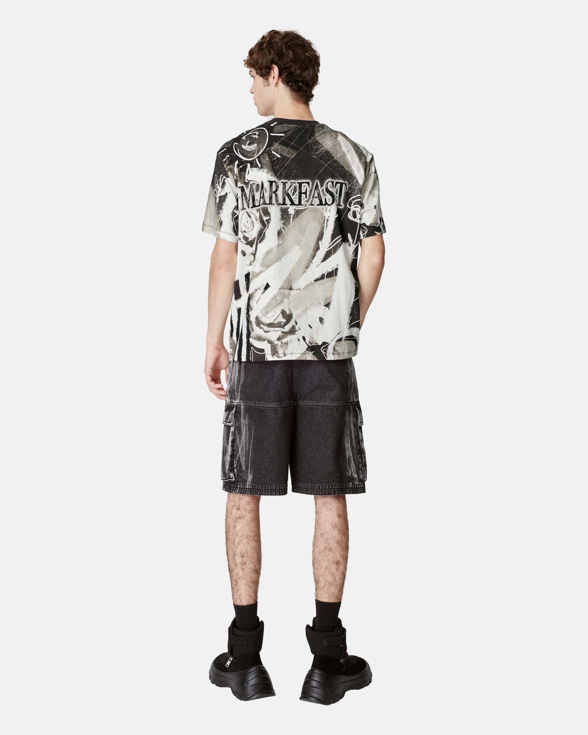Unisex Rose Positioning Printed Loose Cotton T-Shirt