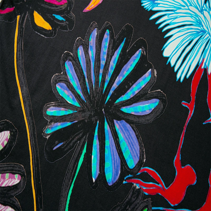 MarkFast Colorful Hand-drawn Crane Floral Art Street T-Shirts