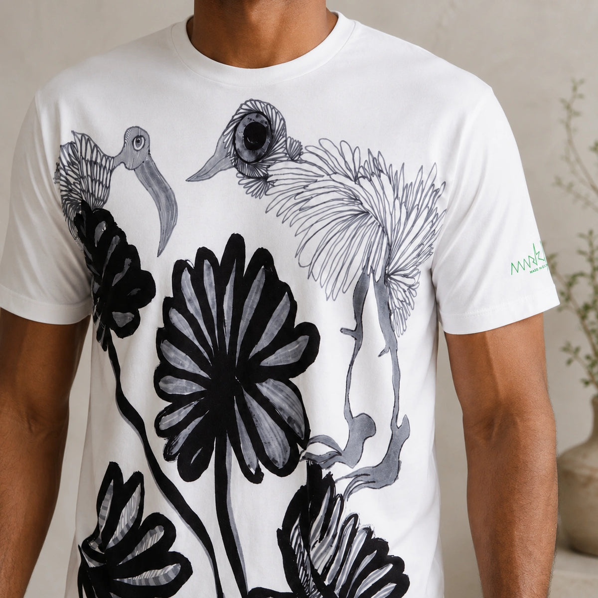 MarkFast Colorful Hand-drawn Crane Floral Art Street T-Shirts