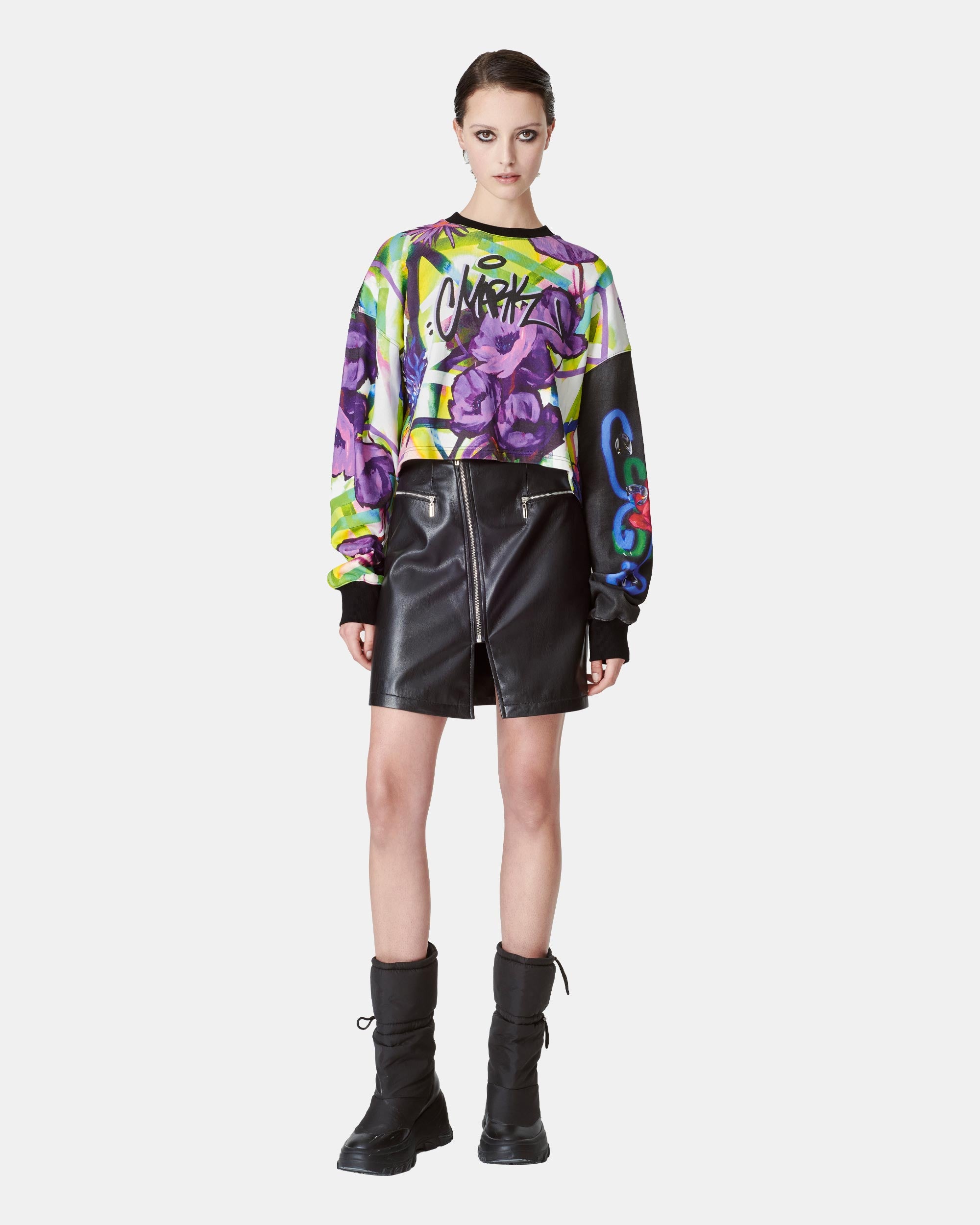 Women's Graffiti Floral Print Ultra Cropped Artistic Sweatshirt