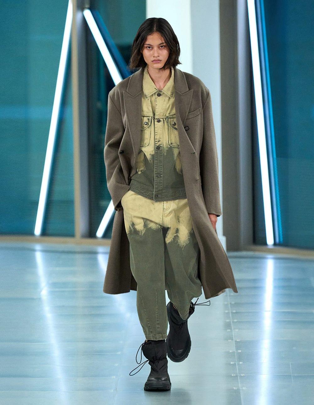 Unisex Army Green Washed Jeans
