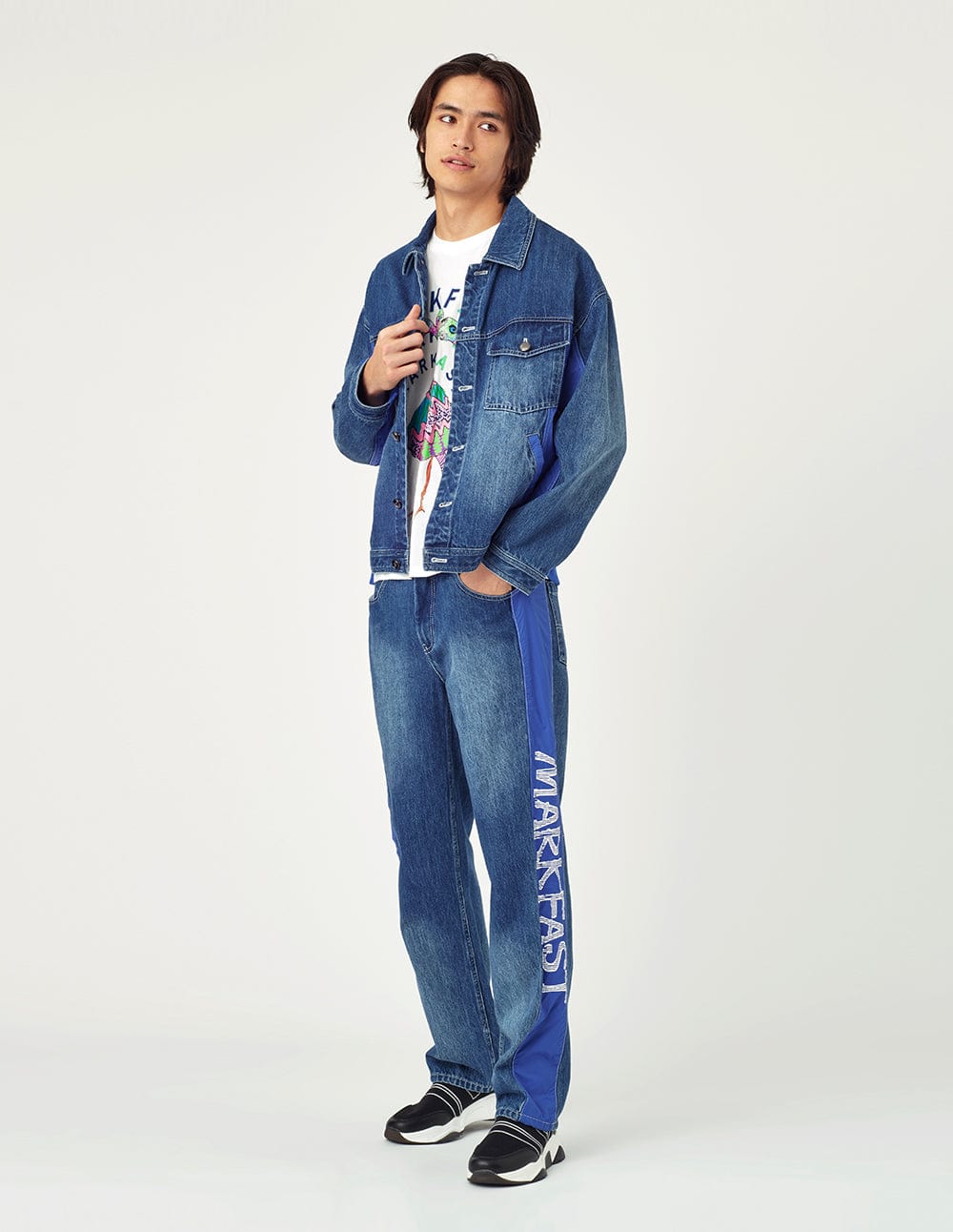 Men's Retro Side Stripe Relaxed Straight Leg Mid Wash Blue Denim Jeans